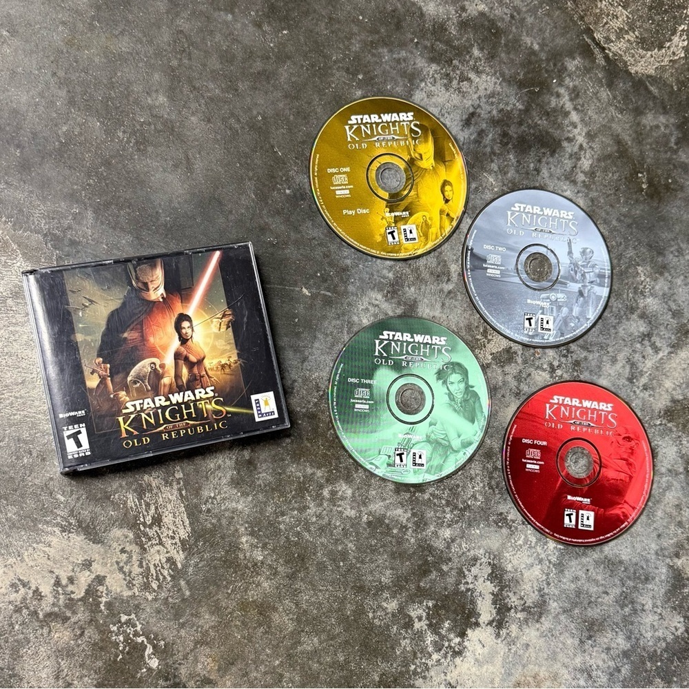Star Wars Knights of the Old Republic PC Game Windows KOTOR 4 Disc Tested